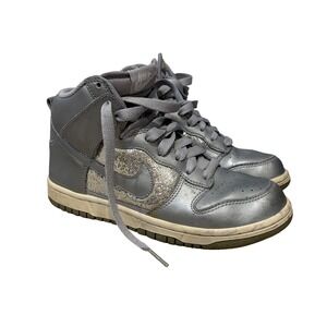 Nike Womens Dunk High 325203-001 Metallic Silver Sparkle High Top Shoes Size 5.5